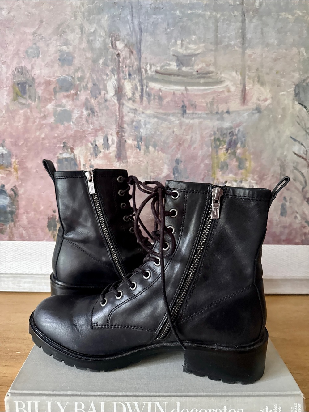 Frye Black Lace-Up Leather Combat Boots - Size 8.5 - Picture 6 of 9